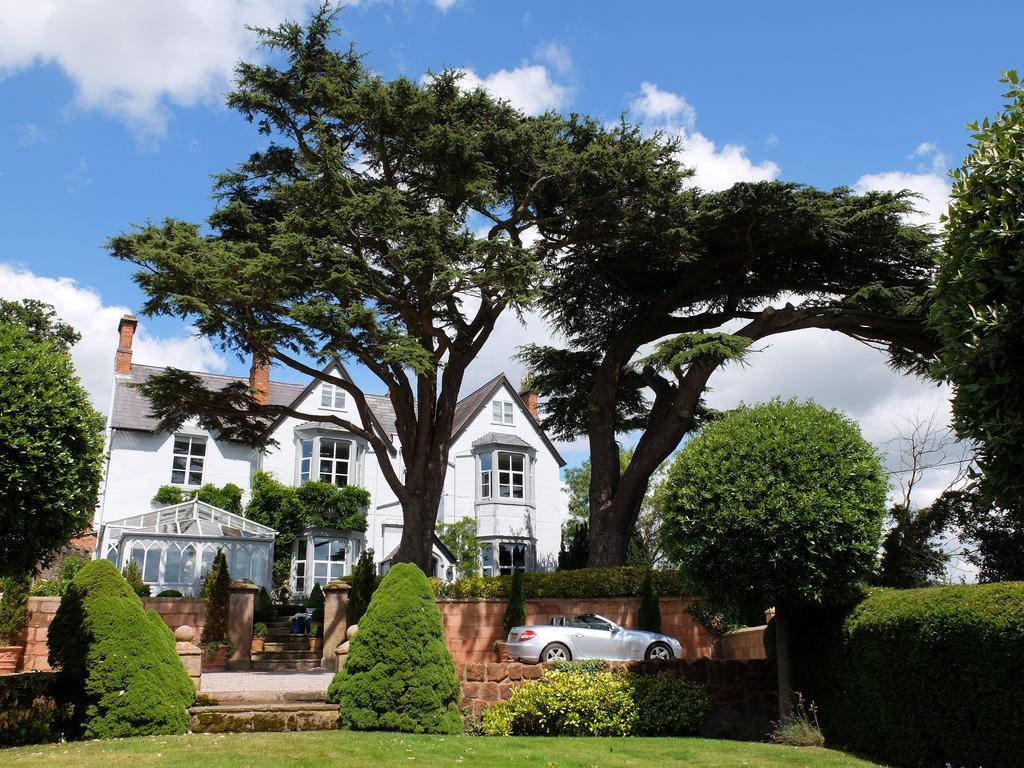 Wollaston Lodge Bed And Breakfast Exterior photo